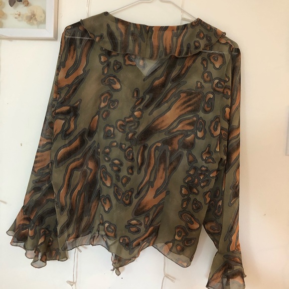 π«3 FOR 30π« Selene Sport Blouse - Picture 2 of 5